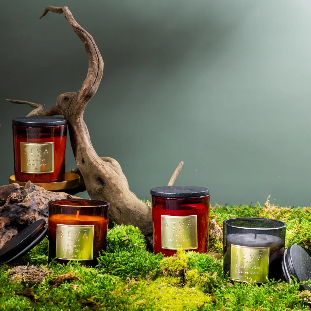 Signature Scented Candle - Sweet Pea - Classic