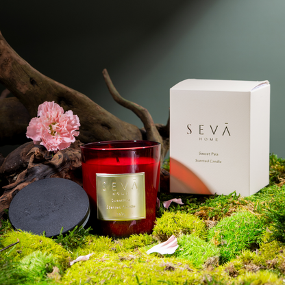 Signature Scented Candle - Sweet Pea - Classic